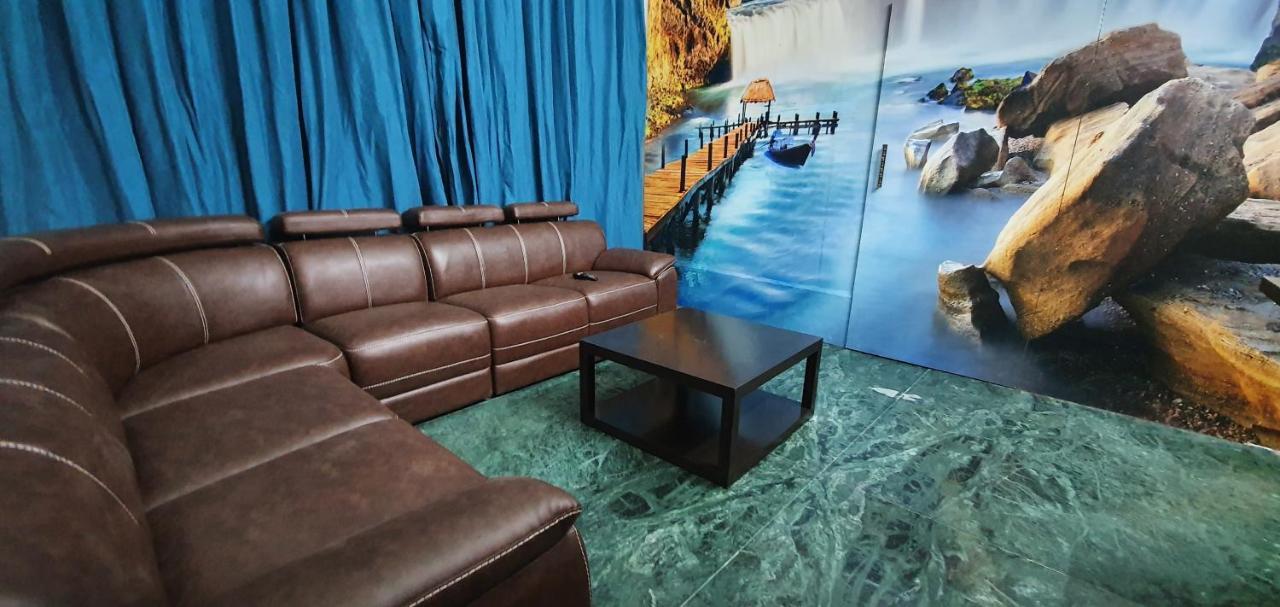 Shree Suites Kuttalam  Ngoại thất bức ảnh