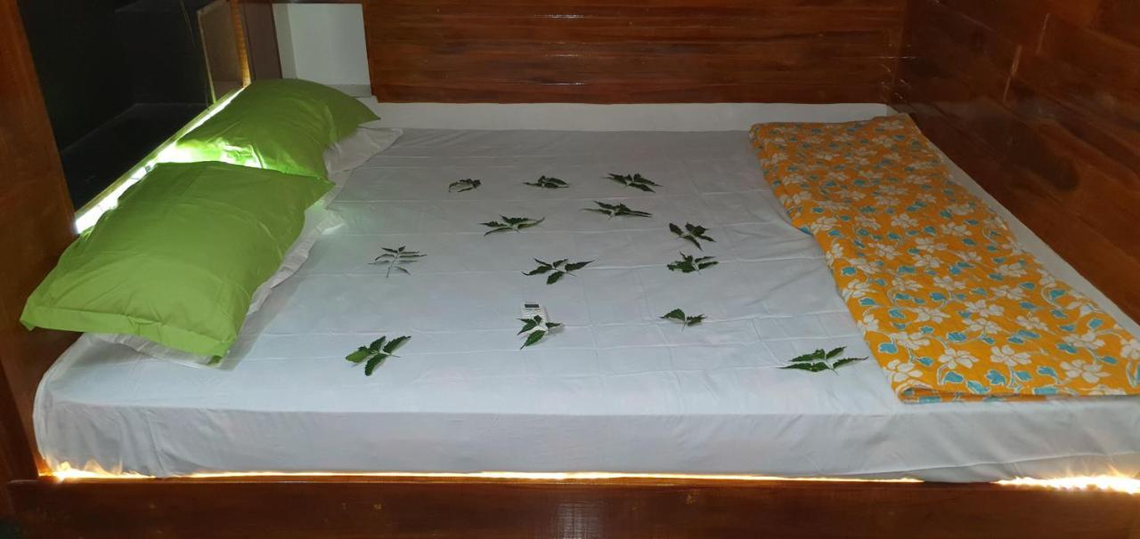 Shree Suites Kuttalam  Ngoại thất bức ảnh
