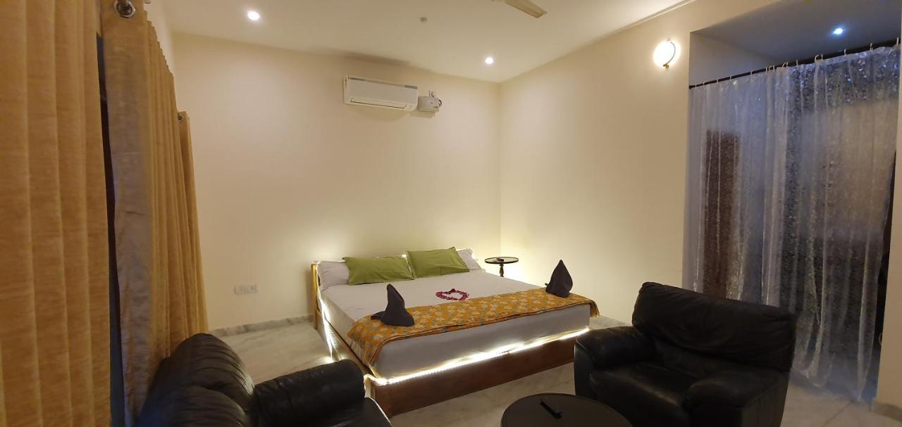 Shree Suites Kuttalam  Ngoại thất bức ảnh